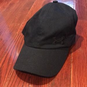Under Armour women’s baseball hat